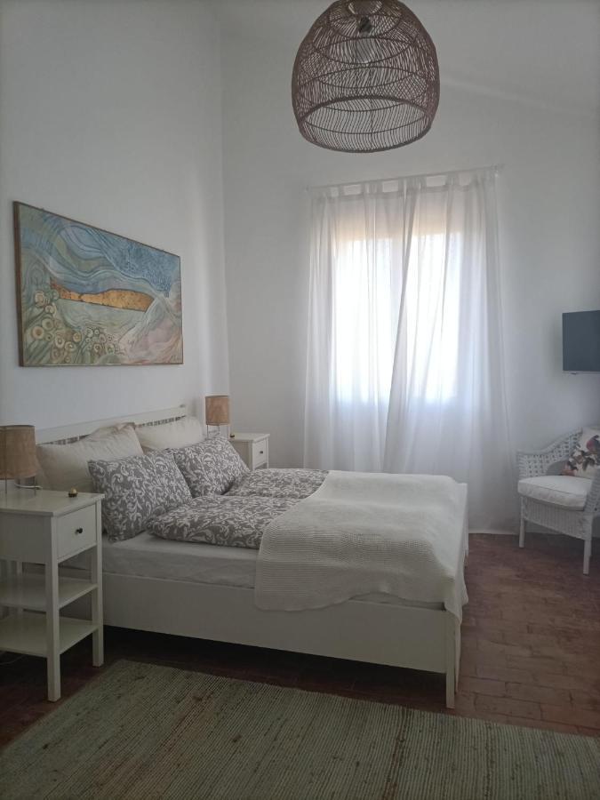 Hotel Casale Il Girasole Barbara Esterno foto